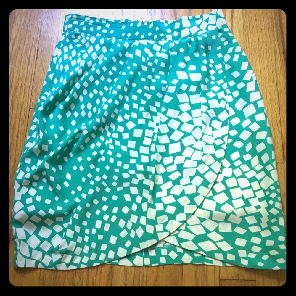 Yumi Kim 100% silk printed geo design tulip skirt